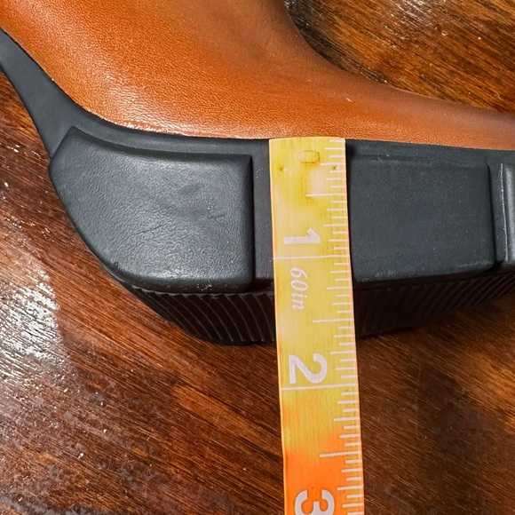 Steve Madden Revised Cognac Leather Platform Heeled Chelsea Boots Size 9 - Picture 11 of 12